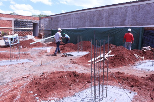 Trabalho de fundação deverá prosseguir pelos próximos dois meses