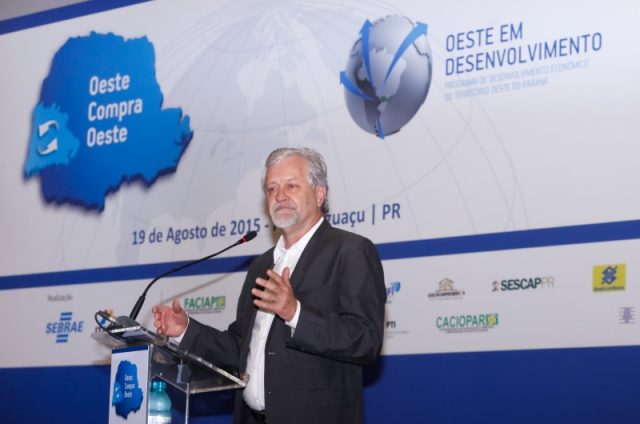 Jorge Samek, diretor-geral da Itaipu, destaca o enorme potencial que a região tem e pode ser impulsionado pelo Oeste em Desenvolvimento. (Foto: Nilton Rolin)